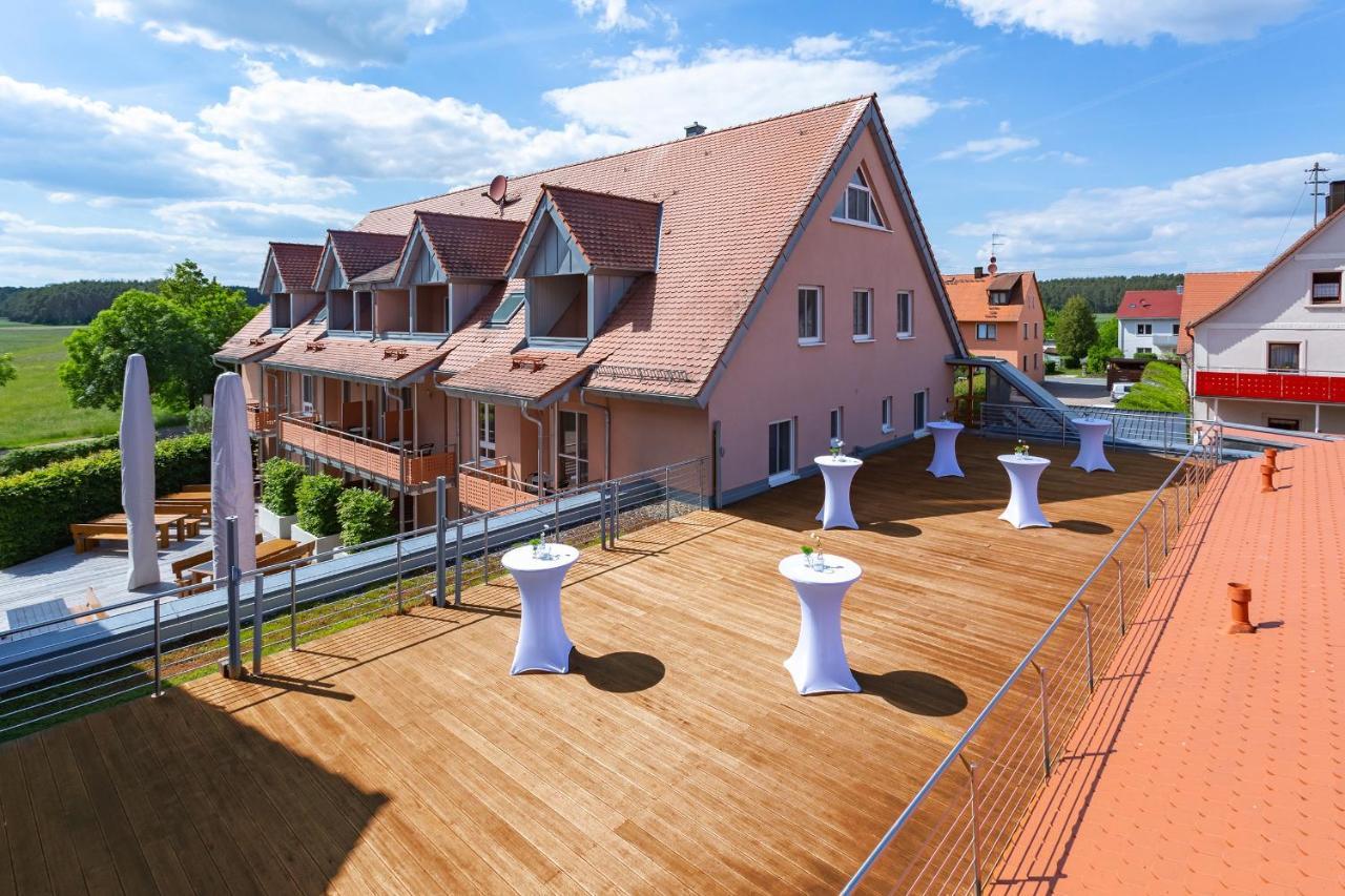 Acantus Hotel Weisendorf Extérieur photo